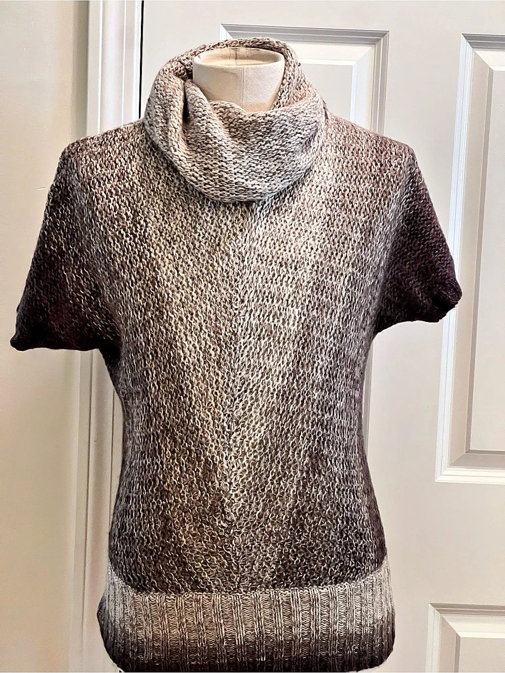 praphase Cowl Neck Sweater in Brown & beige Size XS